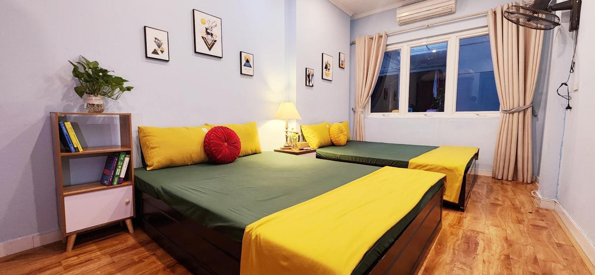 Hanoi Cozy Homestay Long Bien Hanói Exterior foto
