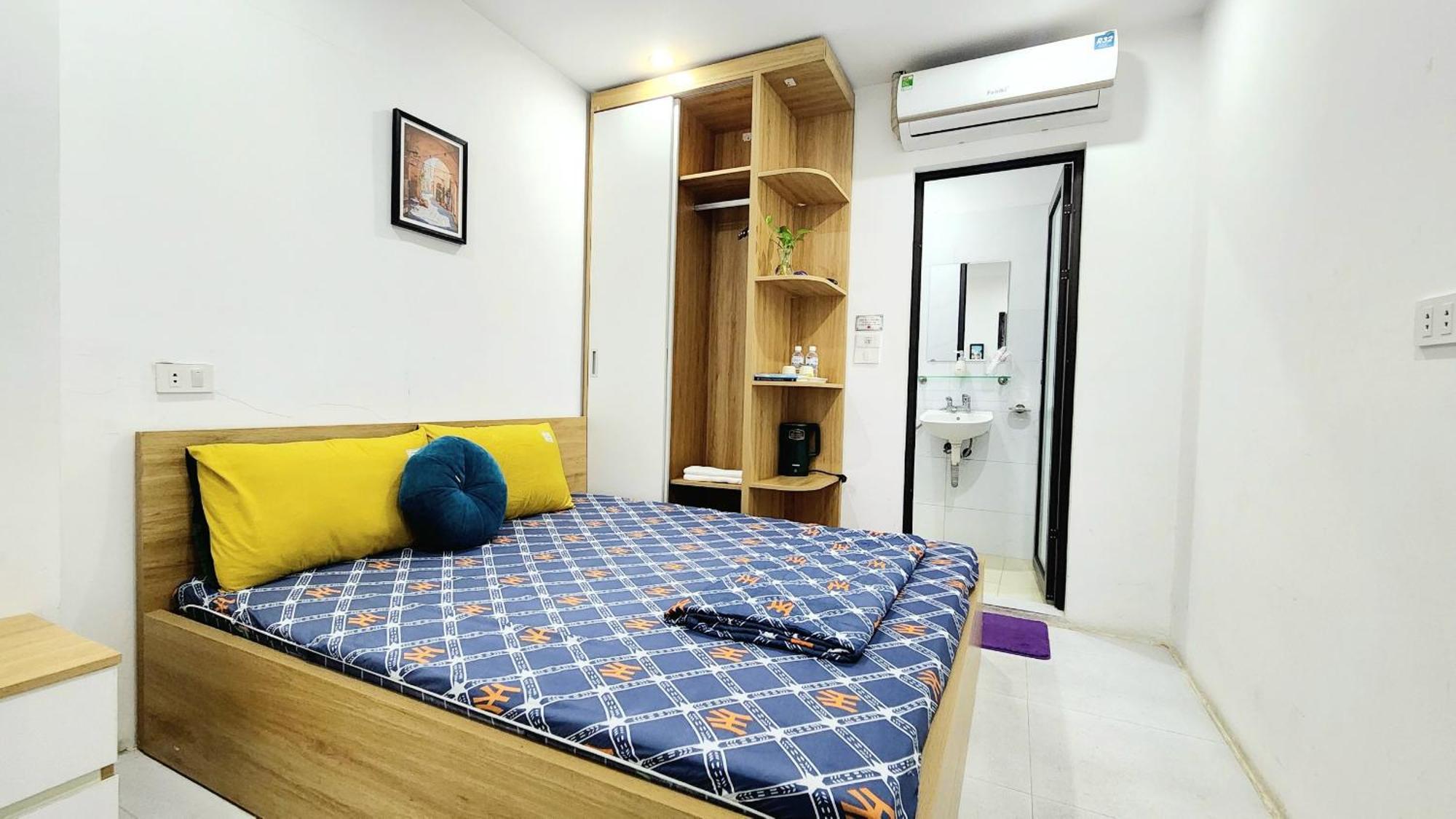 Hanoi Cozy Homestay Long Bien Hanói Exterior foto