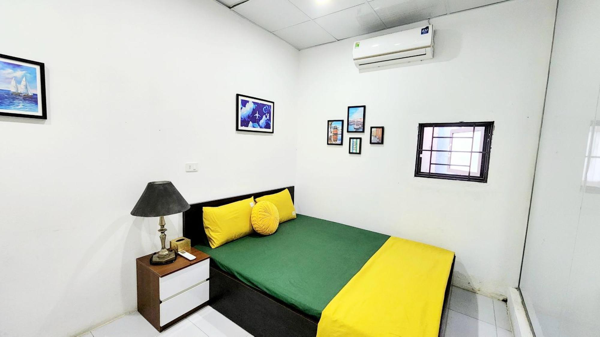 Hanoi Cozy Homestay Long Bien Hanói Exterior foto