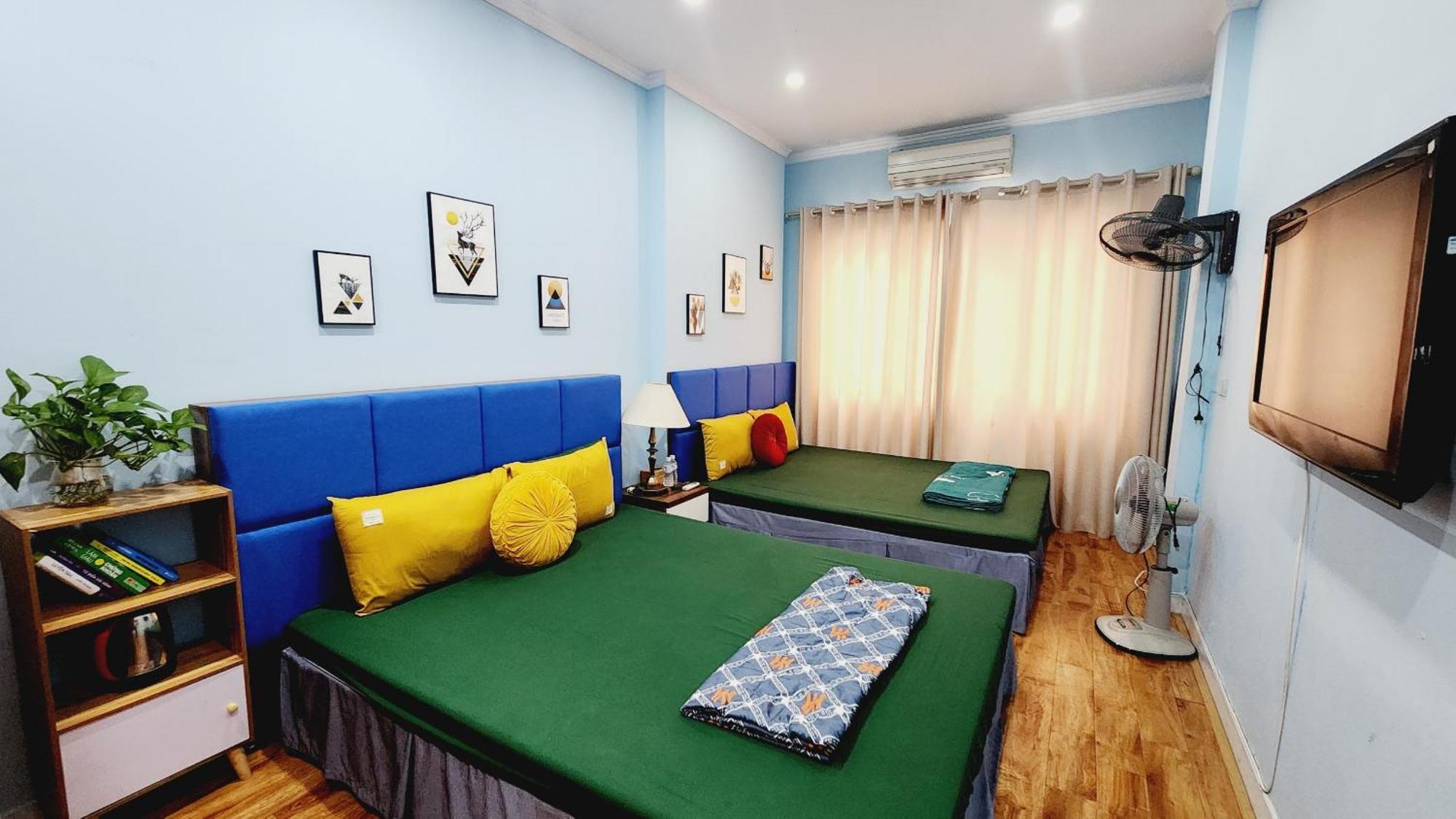 Hanoi Cozy Homestay Long Bien Hanói Exterior foto