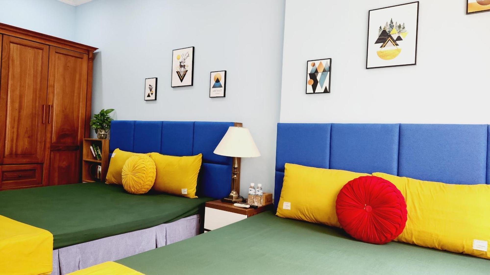 Hanoi Cozy Homestay Long Bien Hanói Exterior foto