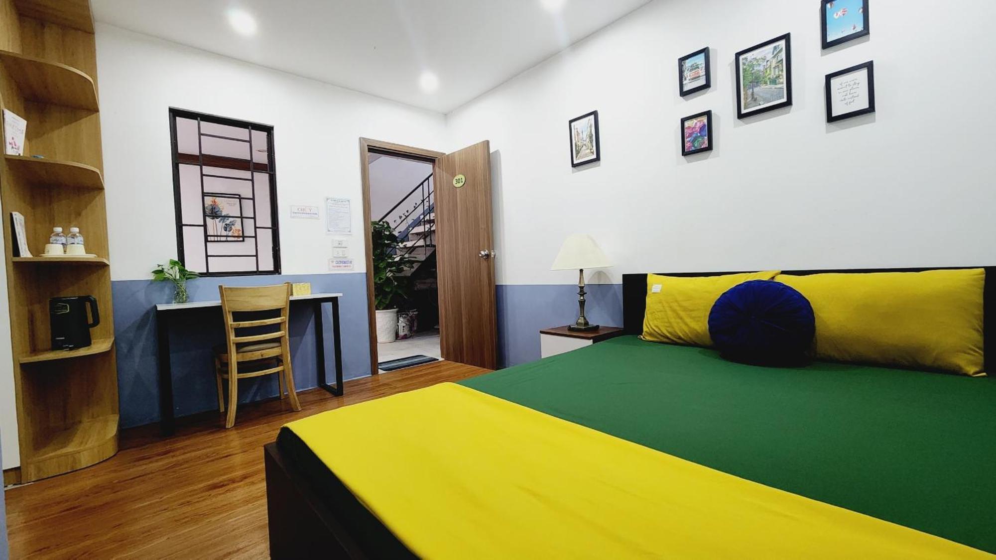 Hanoi Cozy Homestay Long Bien Hanói Exterior foto