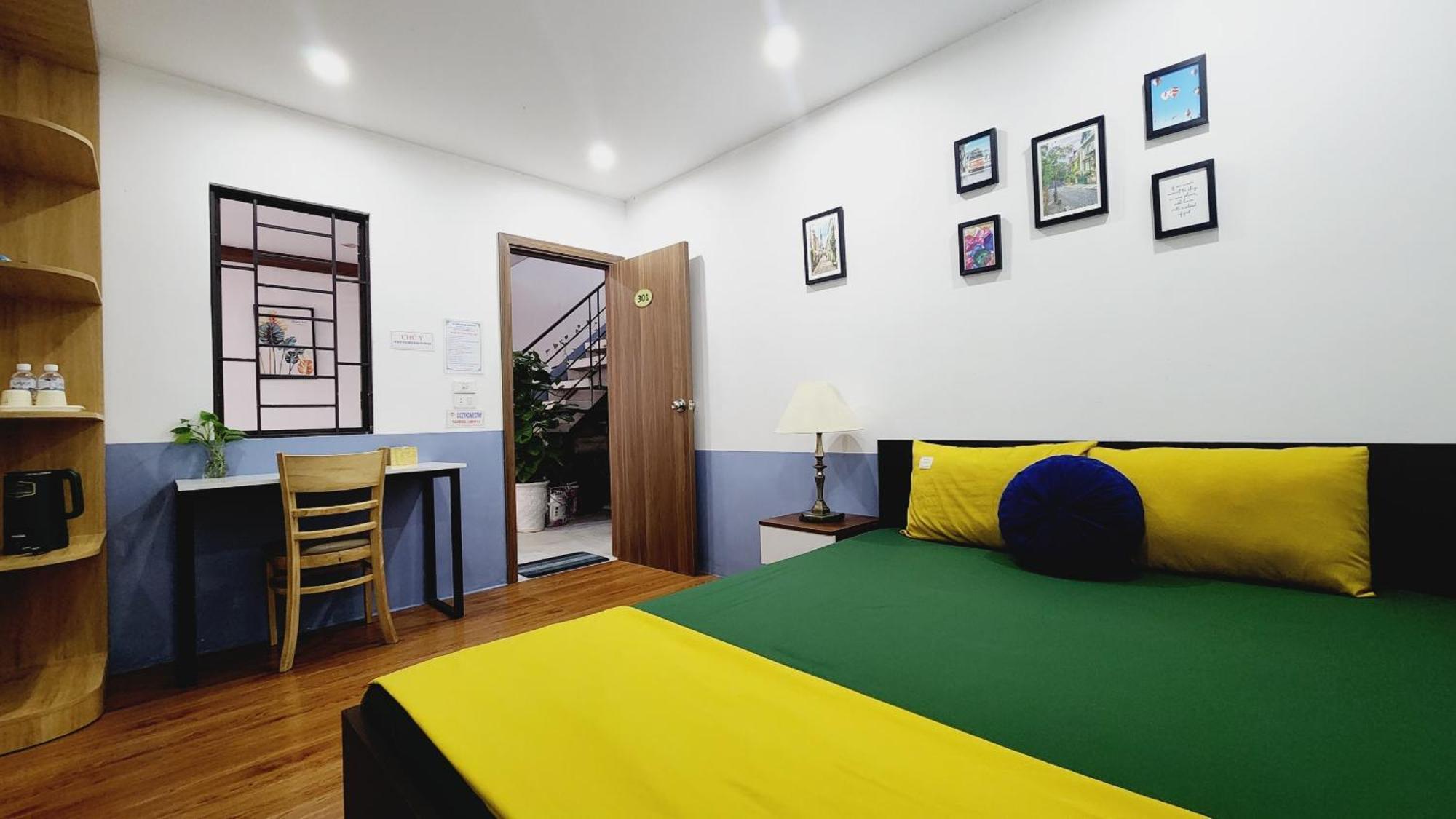 Hanoi Cozy Homestay Long Bien Hanói Exterior foto
